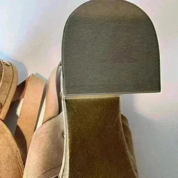 NEW! Vince Camuto Jenevya Suede Platform Sandal - Picture 6 of 7